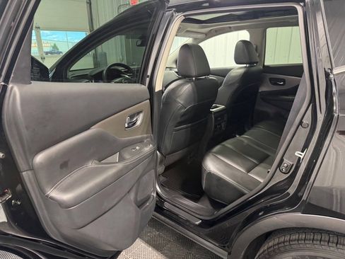 Used 2024 Nissan Murano SV AWD/4WD image 15