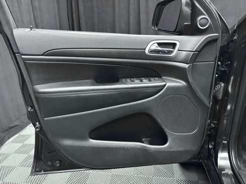 Used 2015 Jeep Grand Cherokee Altitude image 22