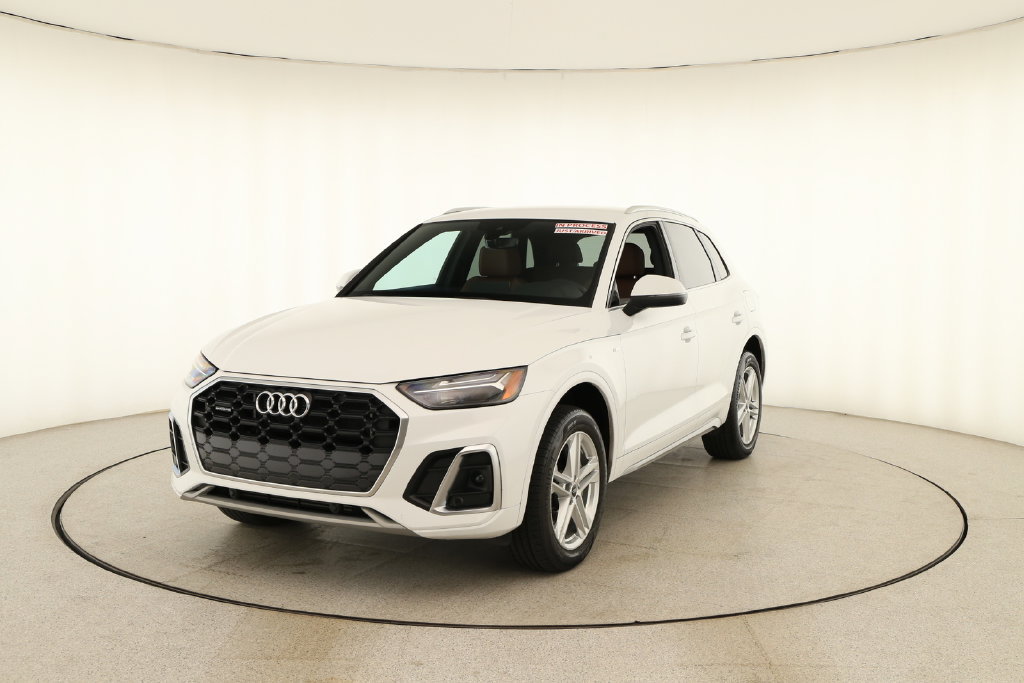 Certified 2024 Audi Q5 e Premium AWD/4WD image 12