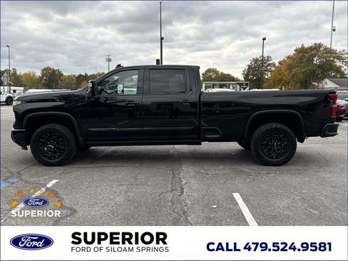 Used 2024 Chevrolet Silverado 3500 High Country w/ Technology Package image 13