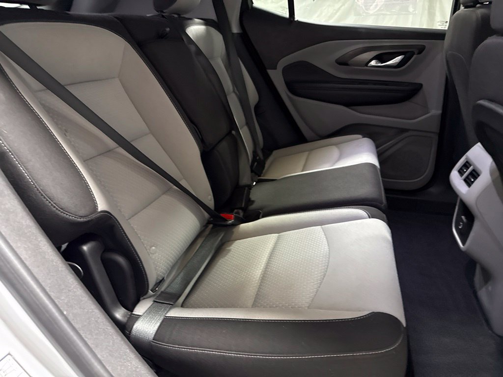 Used 2024 GMC Terrain SLE FWD image 12