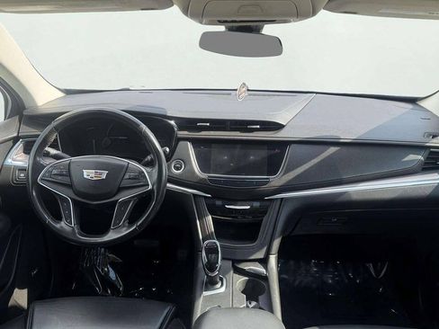 Used 2018 Cadillac XT5 Luxury w/ Driver Awareness Package AWD/4WD image 16