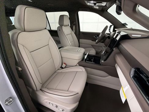 New 2026 GMC Yukon XL Denali AWD/4WD image 27