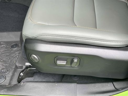 New 2025 Jeep Gladiator Mojave w/ Convenience Group image 26