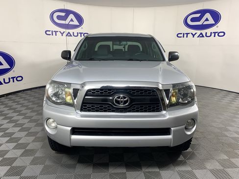 Used 2011 Toyota Tacoma 4x4 Double Cab w/ TRD Off-Road Pkg image 9