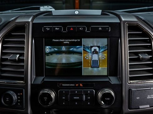 Used 2018 Ford F150 Raptor w/ Equipment Group 802A Luxury image 25