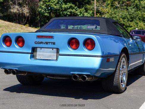 Used 1988 Chevrolet Corvette Convertible RWD image 18