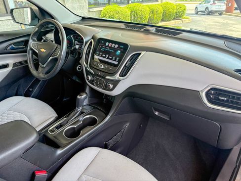 Used 2018 Chevrolet Equinox LT w/ Sun & Infotainment Package FWD image 21