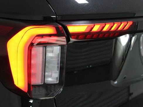 Used 2025 Ford Explorer ST image 64