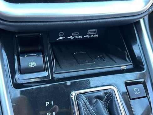 Used 2023 Subaru Outback Touring XT AWD/4WD image 34