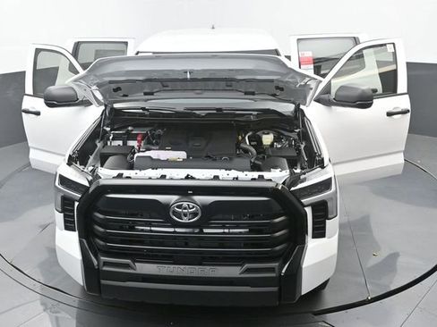 New 2026 Toyota Tundra SR image 32