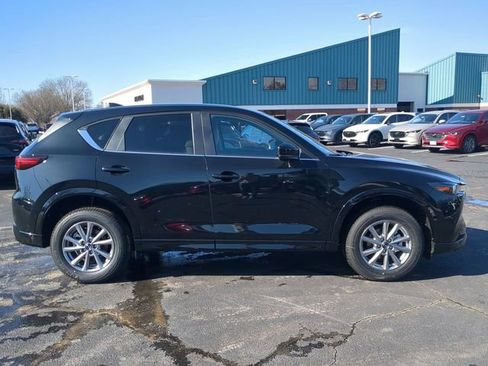New 2025 MAZDA CX-5 AWD 2.5 S w/ Preferred Package image 3