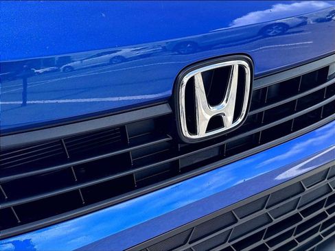 Used 2023 Honda Civic Sport image 31