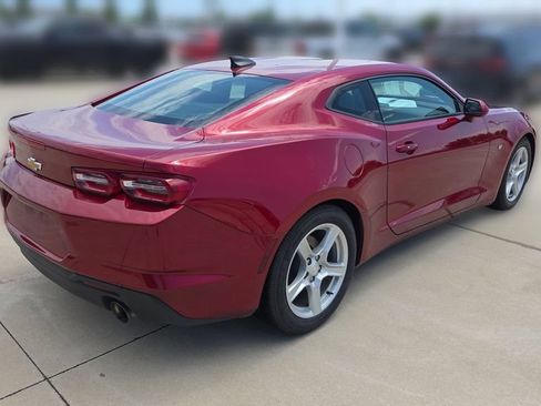 Used 2023 Chevrolet Camaro LT RWD image 5