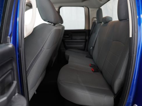 Used 2017 RAM 1500 Express AWD/4WD image 5