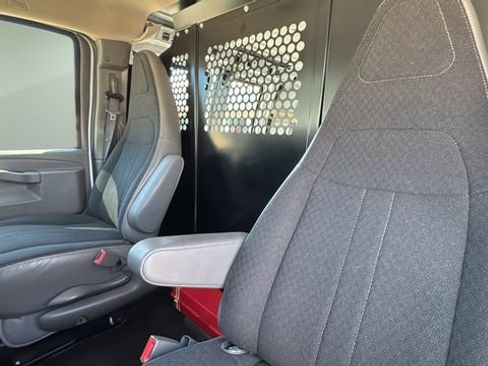 Used 2024 GMC Savana 2500 w/ Driver Convenience Package RWD image 19
