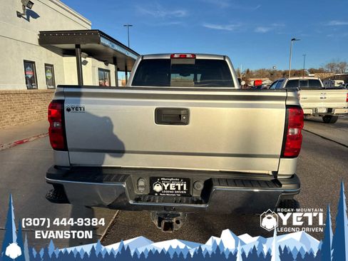 Used 2018 Chevrolet Silverado 2500 LTZ image 4