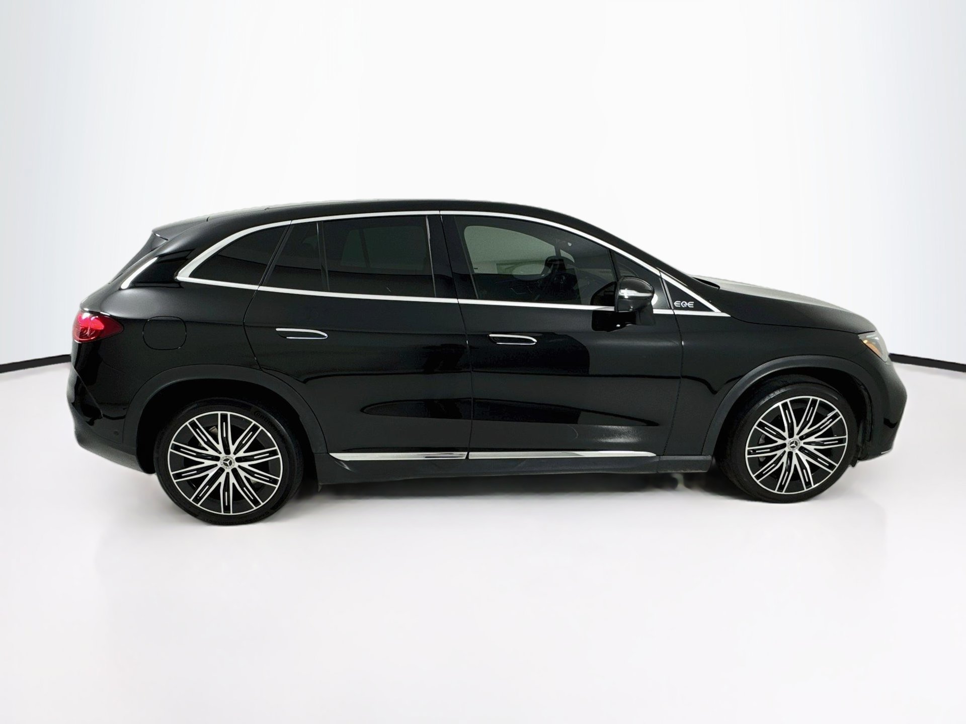 Certified 2023 Mercedes-Benz EQE 350+ SUV image 9