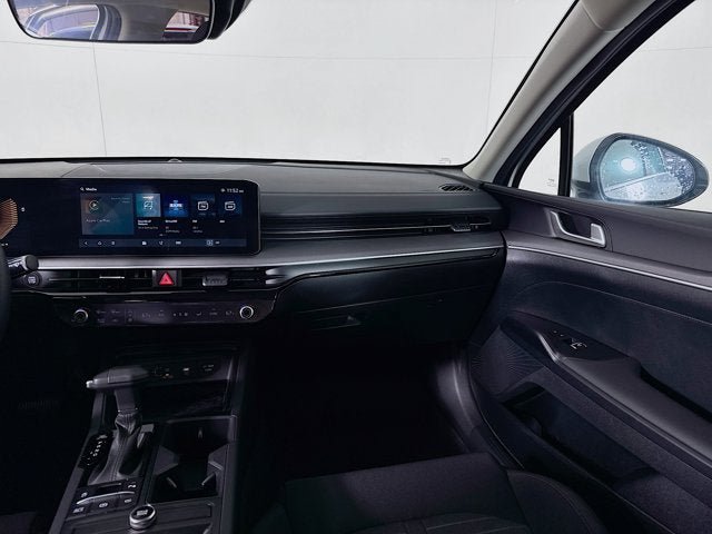 New 2025 Kia K5 LXS FWD image 21