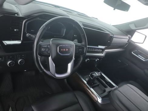 Used 2025 GMC Sierra 1500 Elevation w/ Elevation Premium Package AWD/4WD image 17