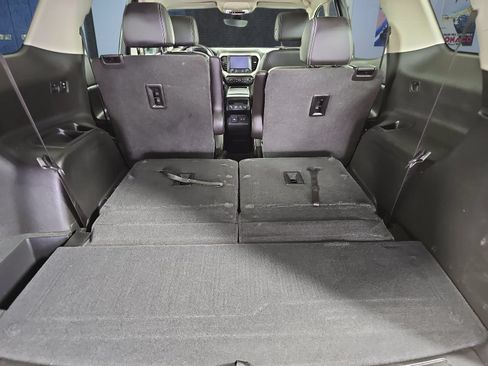 Used 2020 GMC Acadia Denali w/ Trailering Package FWD image 12
