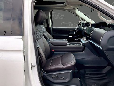 New 2026 Ford Expedition Max Platinum w/ Platinum Ultimate Package AWD/4WD image 11