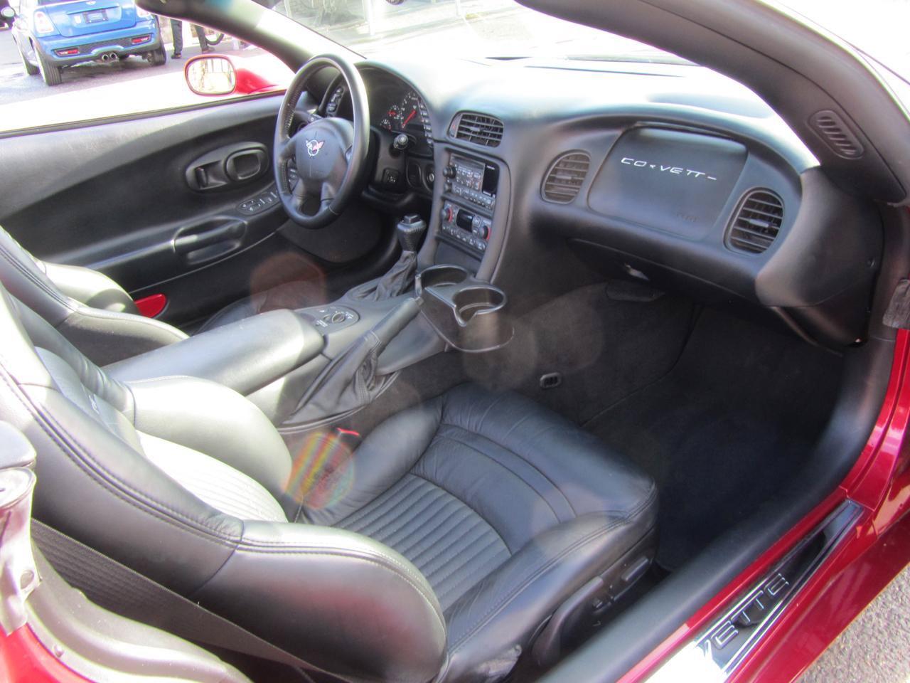 Used 2001 Chevrolet Corvette Convertible w/ Preferred Equipment Group2 RWD image 22