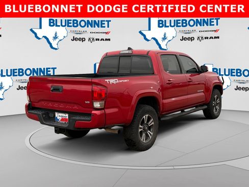 Used 2016 Toyota Tacoma TRD Sport RWD image 5
