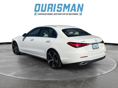 Used 2025 Mercedes-Benz C 300 Sedan image 4