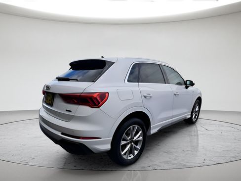 Used 2024 Audi Q3 2.0T Premium AWD/4WD image 9