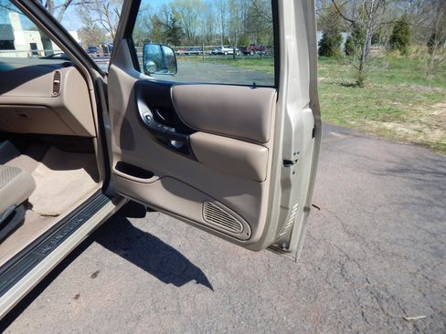 Used 1999 Ford Ranger 2WD SuperCab image 15