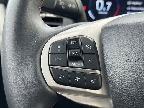 Certified 2025 Ford Explorer Active w/ Active Comfort Package image 27