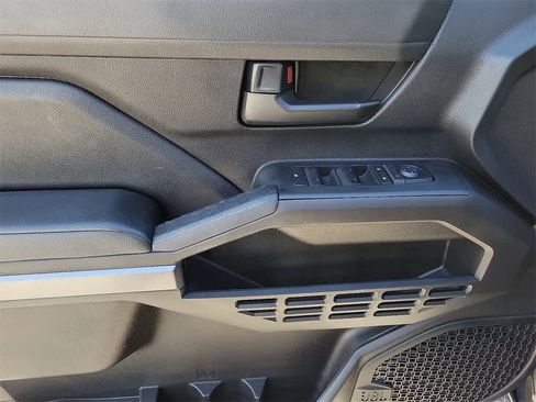 Used 2024 Toyota Tacoma SR5 image 11