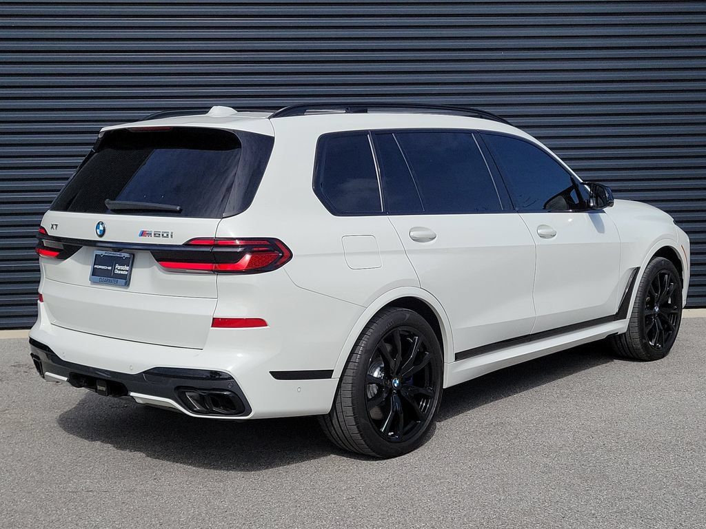 Used 2025 BMW X7 M60i AWD/4WD image 7