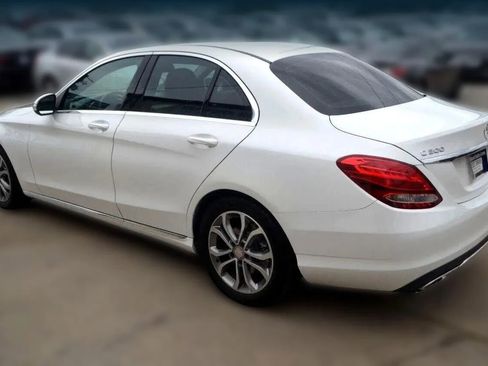 Used 2015 Mercedes-Benz C 300 Sedan image 5