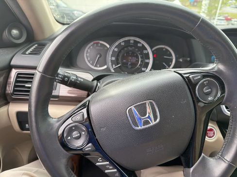 Used 2016 Honda Accord EX-L image 21