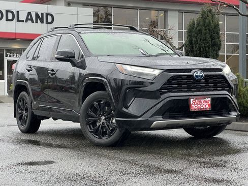 Certified 2024 Toyota RAV4 SE w/ Convenience Package image 1