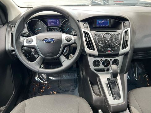 Used 2013 Ford Focus SE FWD image 17