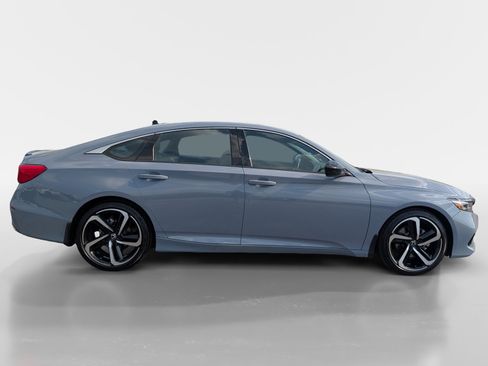 Used 2022 Honda Accord Sport image 3