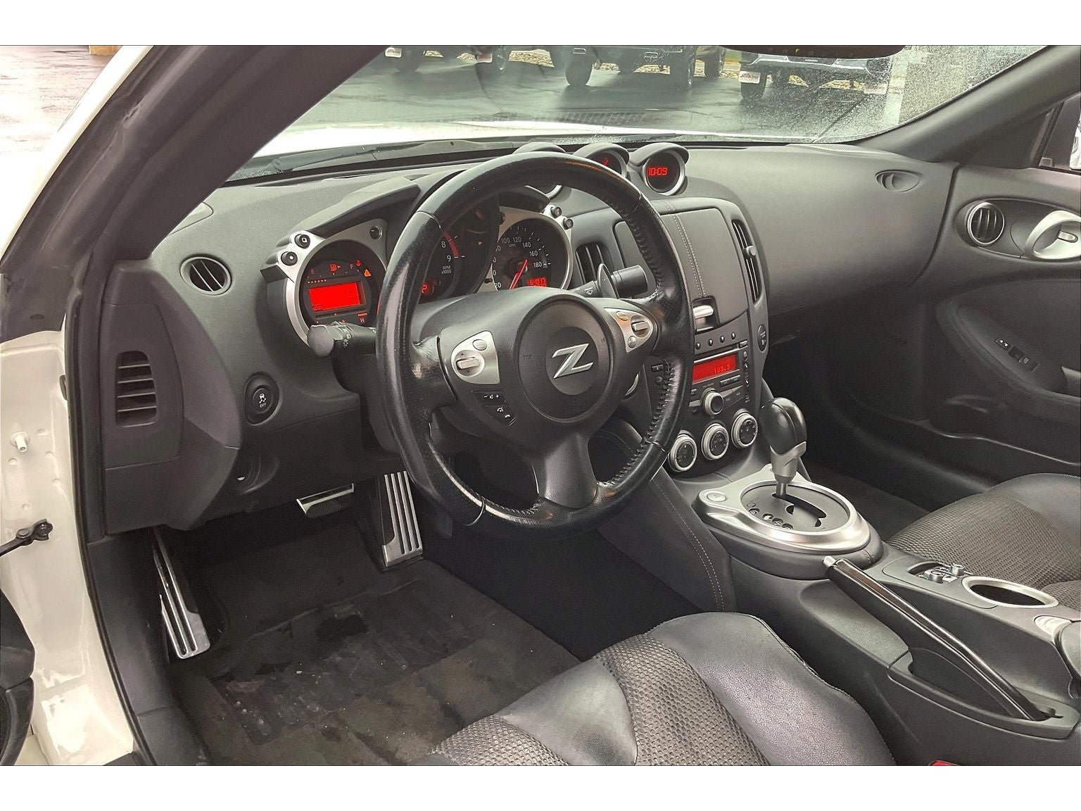Used 2014 Nissan 370Z Touring w/ Sport Package RWD image 14