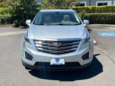 Used 2017 Cadillac XT5 Premium Luxury w/ Advanced Security Package AWD/4WD image 2