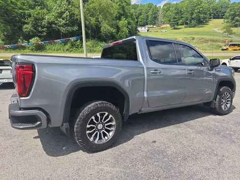 Used 2021 GMC Sierra 1500 AT4 w/ Driver Alert Package II AWD/4WD image 5