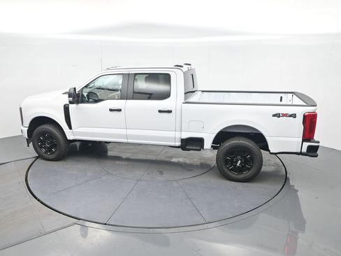 New 2026 Ford F250 XL w/ STX Appearance Package AWD/4WD image 31