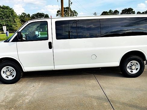 Used 2012 Chevrolet Express 3500 LT w/ LT Preferred Equipment Group RWD image 6