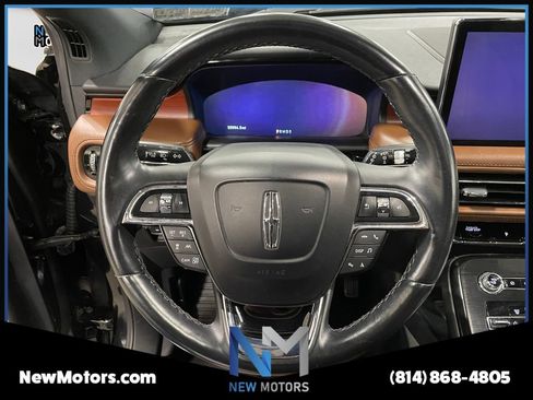 Used 2022 Lincoln Nautilus Reserve w/ Equipment Group 201A AWD/4WD image 12