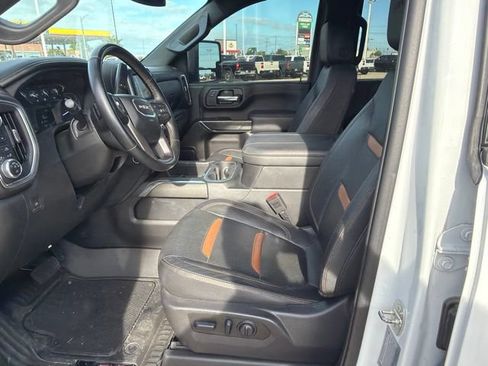 Used 2023 GMC Sierra 2500 AT4 AWD/4WD image 8