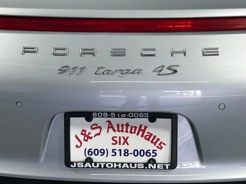 Used 2015 Porsche 911 Targa 4S AWD/4WD image 5
