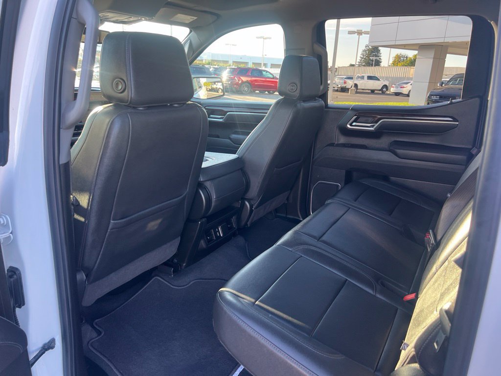 Used 2025 GMC Sierra 1500 SLT AWD/4WD image 28
