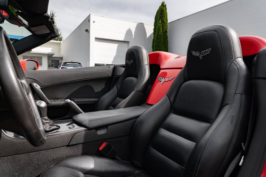 Used 2011 Chevrolet Corvette Grand Sport w/ Preferred Equipment Group RWD image 19