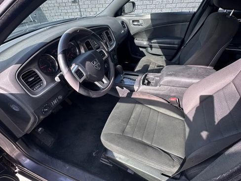 Used 2014 Dodge Charger SE image 8